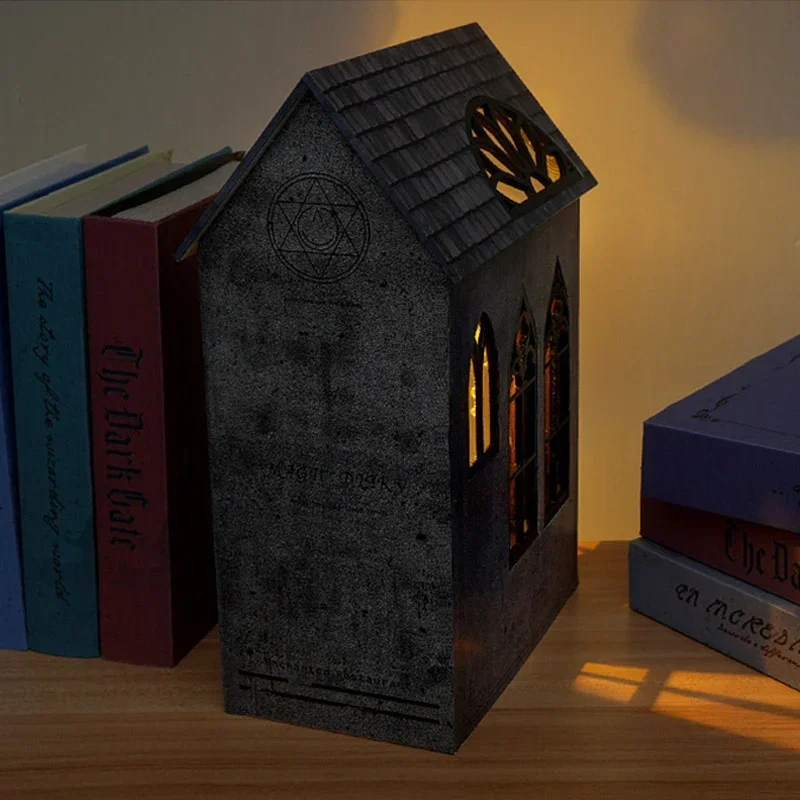 Magic Restaurant Bookshelf Hom - Diy Wooden Book Nook Kit Shelf Insert recension och pris